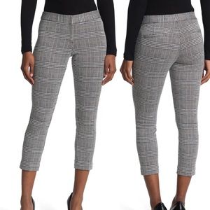 Amanda & Chelsea Alex Slim Leg Trousers